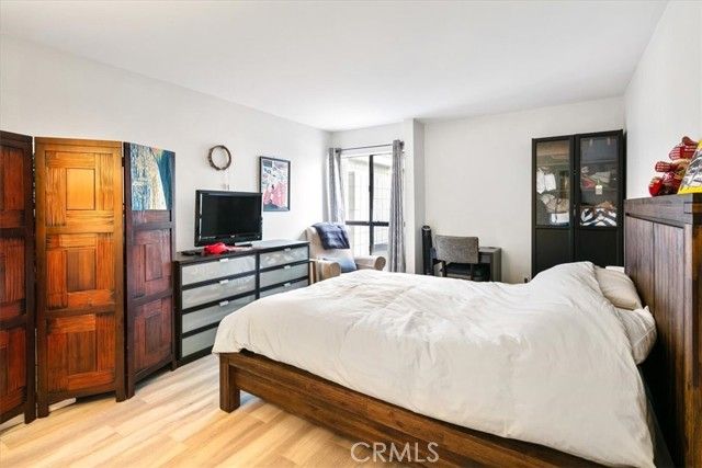 898 Temple 125, Los Angeles, CA 90042