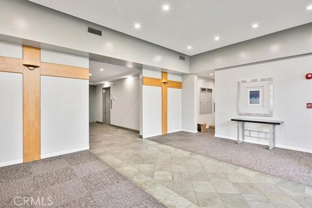 898 Temple 125, Los Angeles, CA 90042