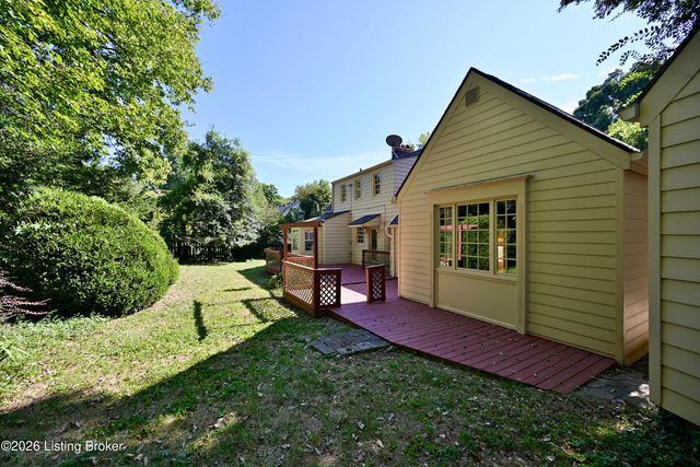 621 Cochran Hill Rd, Louisville, KY 40206
