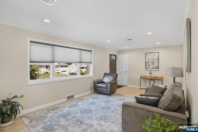 79 Winding Way, Cedar Grove, NJ 07009