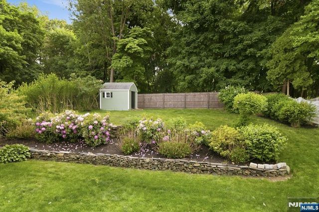 79 Winding Way, Cedar Grove, NJ 07009