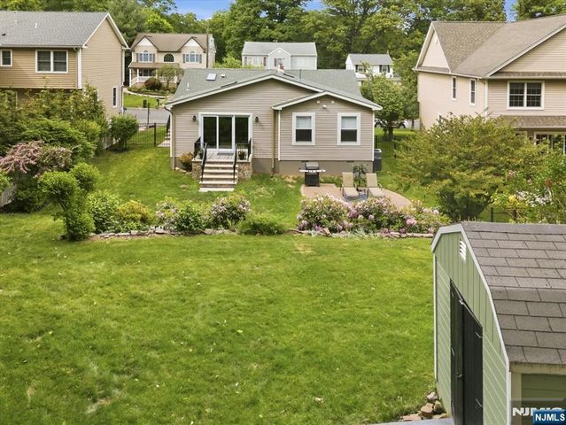 79 Winding Way, Cedar Grove, NJ 07009