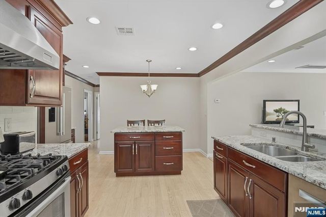 79 Winding Way, Cedar Grove, NJ 07009