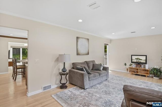 79 Winding Way, Cedar Grove, NJ 07009