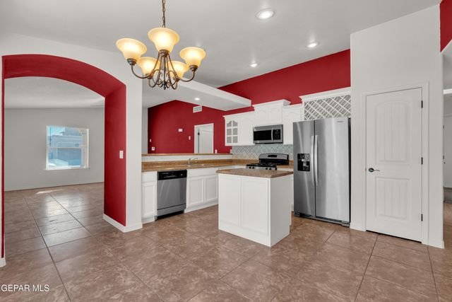 14235 Strata Rock Drive, El Paso, TX 79938