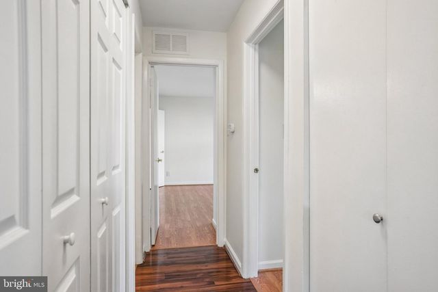 314 A MITTEN LN, Mt Laurel, NJ 08054