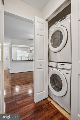 314 A MITTEN LN, Mt Laurel, NJ 08054