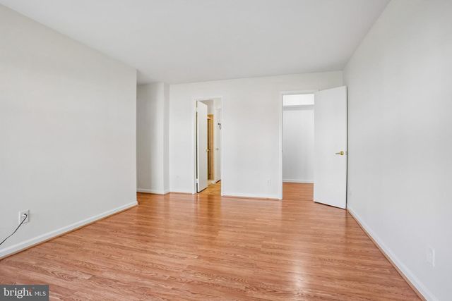 314 A MITTEN LN, Mt Laurel, NJ 08054