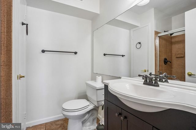 314 A MITTEN LN, Mt Laurel, NJ 08054