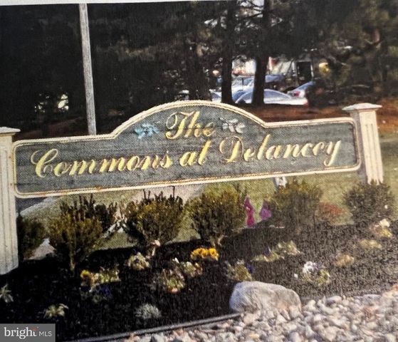 314 A MITTEN LN, Mt Laurel, NJ 08054