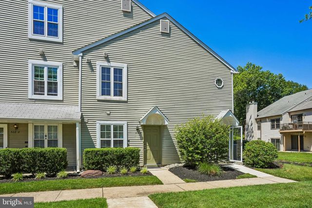 314 A MITTEN LN, Mt Laurel, NJ 08054