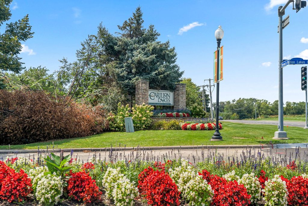 16310 Crescent Lake Drive 16310, Crest Hill, IL 60403 — photo 5