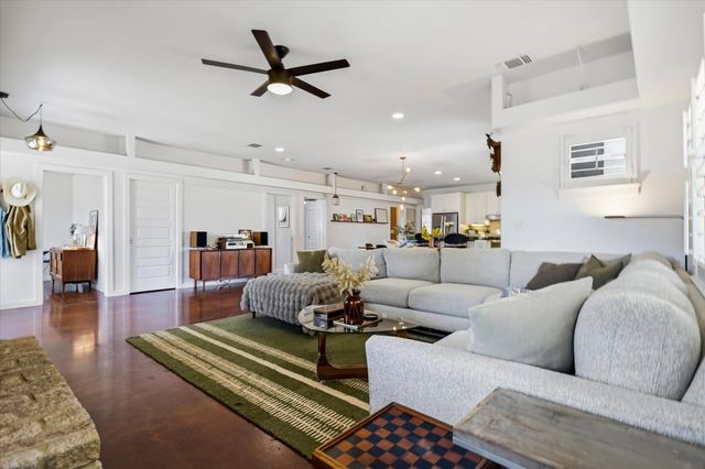 8252 Money Lane, Fort Worth, TX 76126