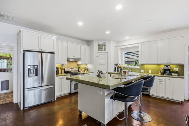 8252 Money Lane, Fort Worth, TX 76126