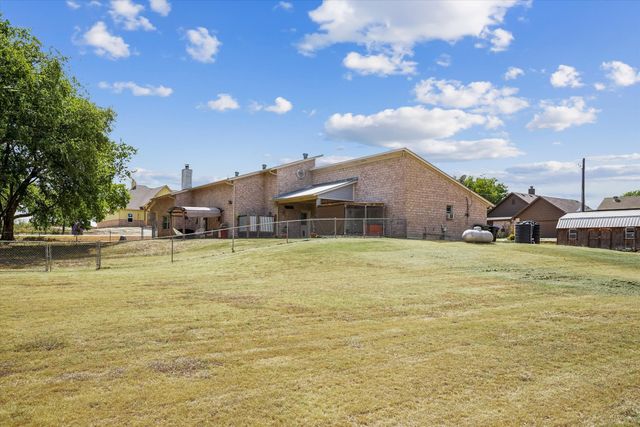 8252 Money Lane, Fort Worth, TX 76126