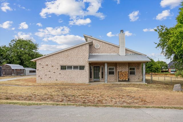 8252 Money Lane, Fort Worth, TX 76126