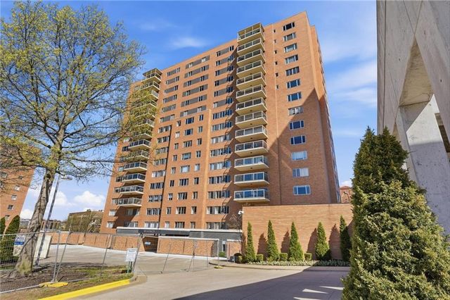 121 W 48th Street 202, Kansas City, MO 64112