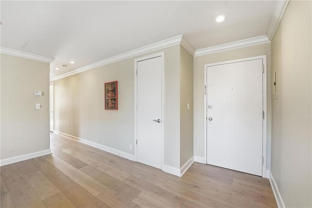 121 W 48th Street 202, Kansas City, MO 64112