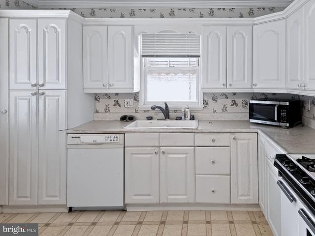 6713 BOSTON AVE, Baltimore, MD 21222