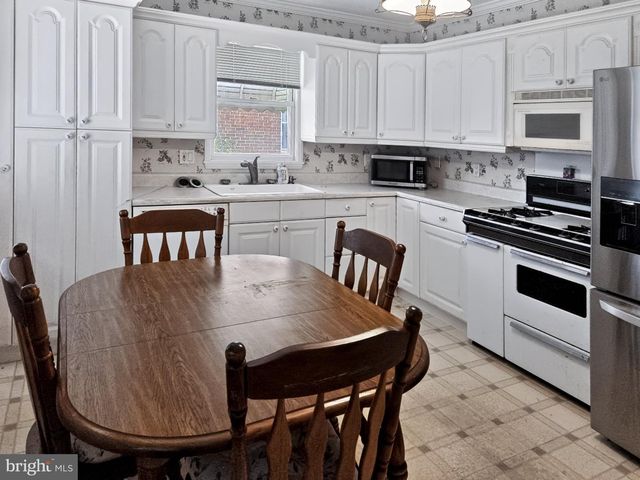 6713 BOSTON AVE, Baltimore, MD 21222