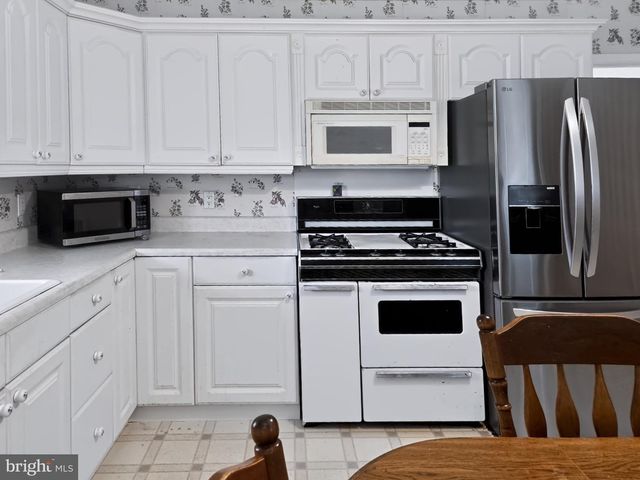 6713 BOSTON AVE, Baltimore, MD 21222