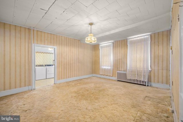 110 W HARMONY ST, Penns Grove, NJ 08069