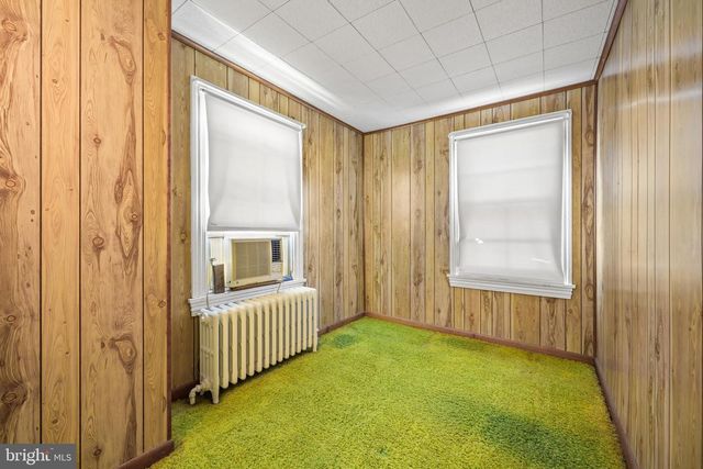 110 W HARMONY ST, Penns Grove, NJ 08069