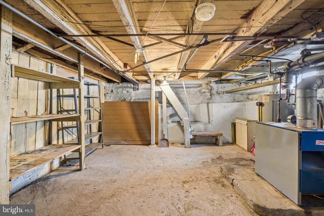 110 W HARMONY ST, Penns Grove, NJ 08069