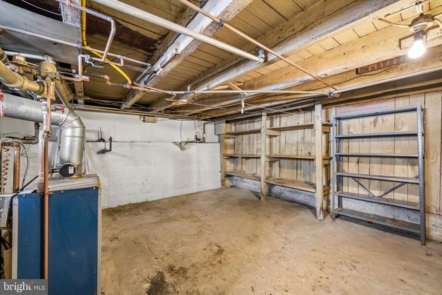 110 W HARMONY ST, Penns Grove, NJ 08069