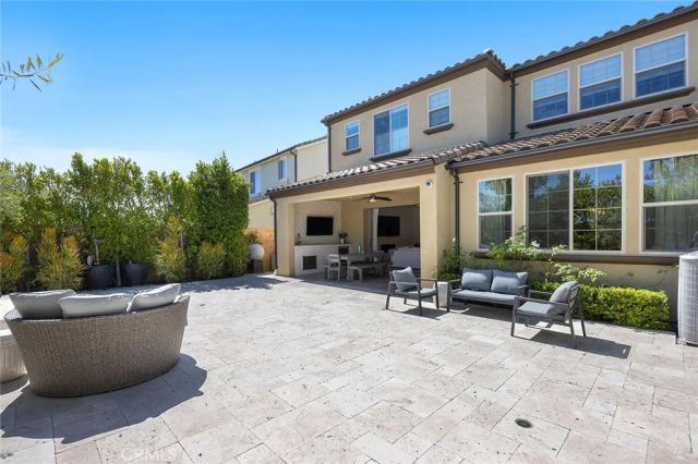 30 Windwalker Way, Tustin, CA 92782