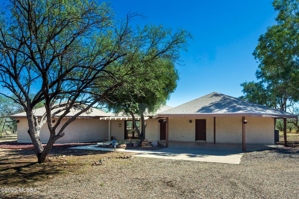 43 Saddle Horn Drive, Tubac, AZ 85646