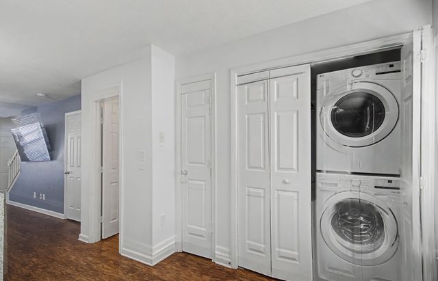 8060 Logan Dr, La Vergne, TN 37086