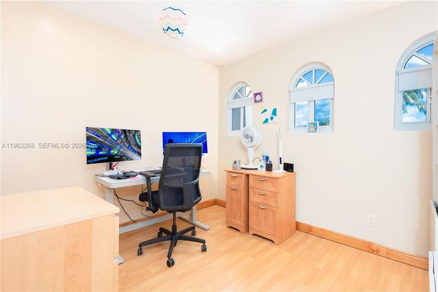 17360 NW 69th Ct 204, Hialeah, FL 33015