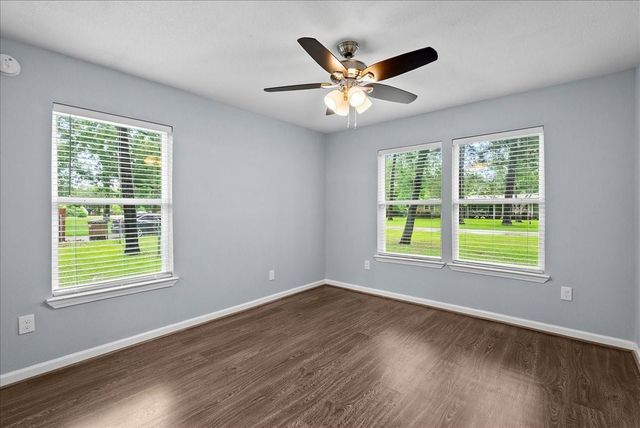 3715 Bayou Circle, Dickinson, TX 77539