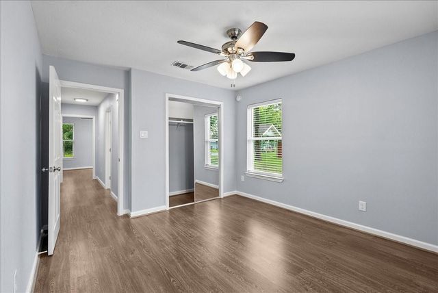 3715 Bayou Circle, Dickinson, TX 77539