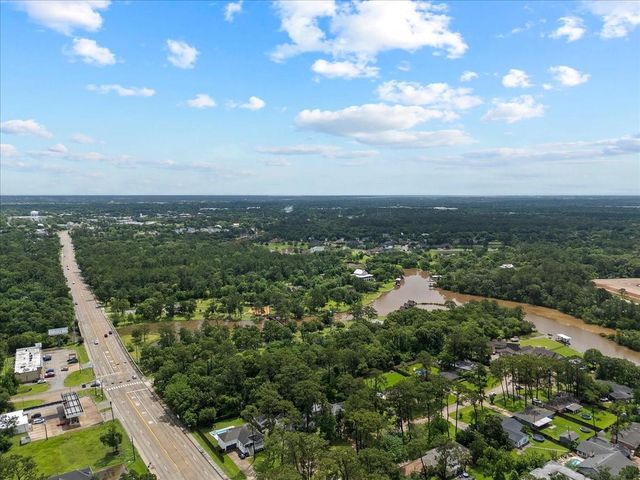 3715 Bayou Circle, Dickinson, TX 77539