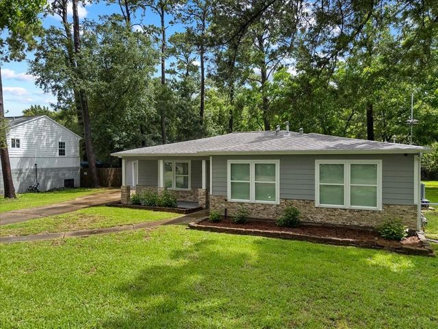 3715 Bayou Circle, Dickinson, TX 77539