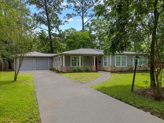 3715 Bayou Circle, Dickinson, TX 77539