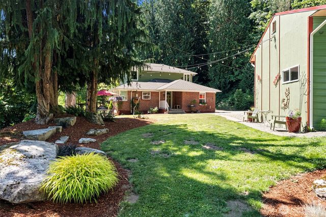 17401 Renton Maple Valley Road SE, Maple Valley, WA 98038