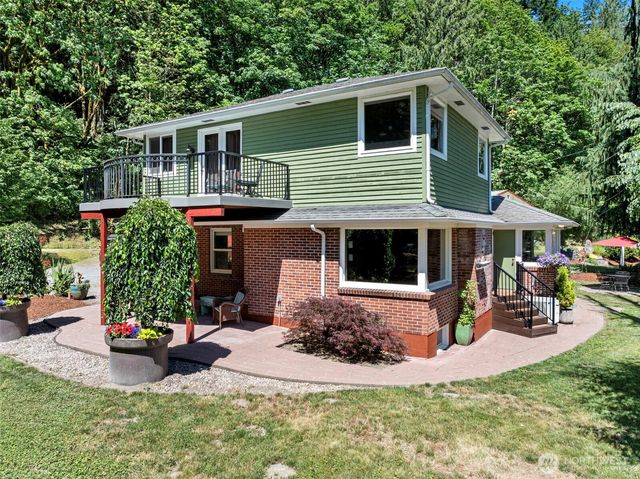17401 Renton Maple Valley Road SE, Maple Valley, WA 98038