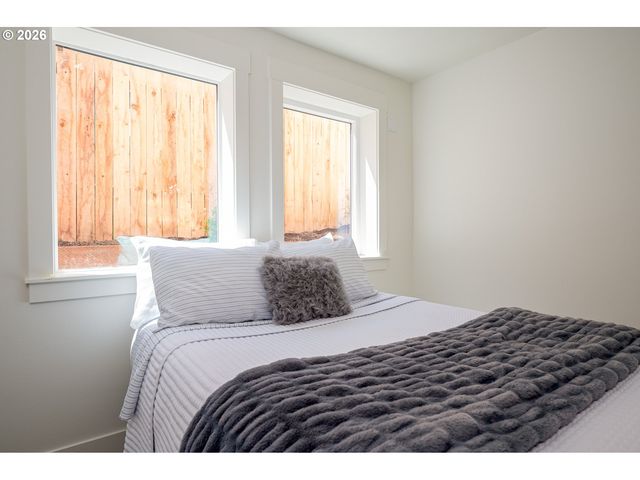 91 Ne 78th Ave, Portland, OR 97213