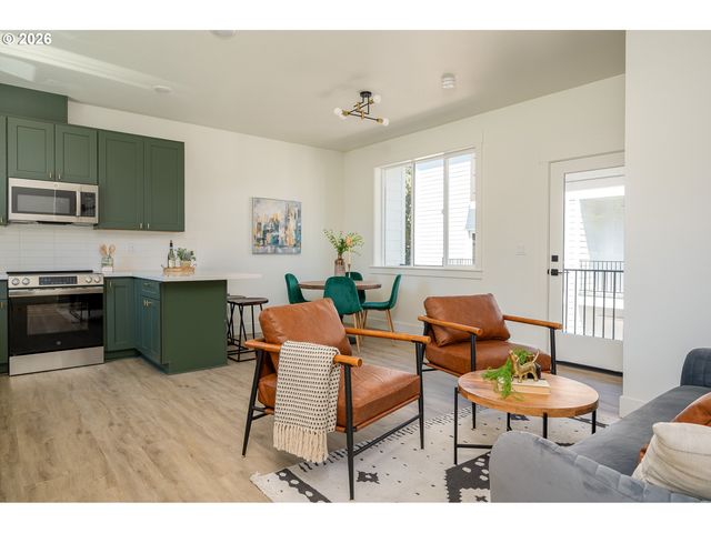 91 Ne 78th Ave, Portland, OR 97213