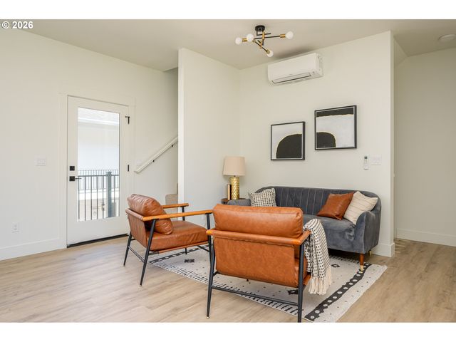 91 Ne 78th Ave, Portland, OR 97213