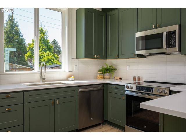 91 Ne 78th Ave, Portland, OR 97213