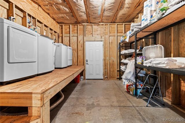 5937 S Mason Creek Road, Homosassa, FL 34448