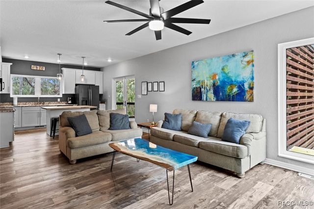 5937 S Mason Creek Road, Homosassa, FL 34448