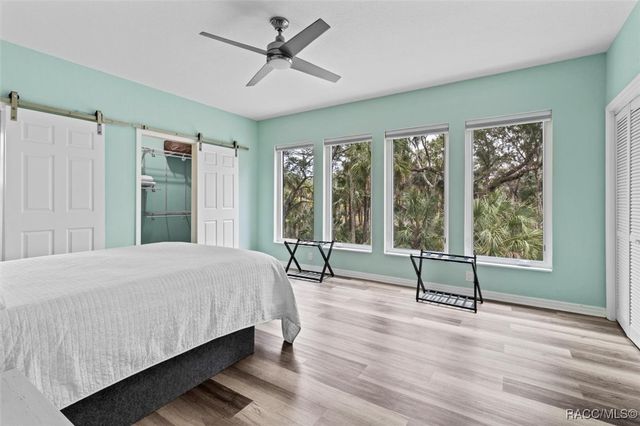 5937 S Mason Creek Road, Homosassa, FL 34448