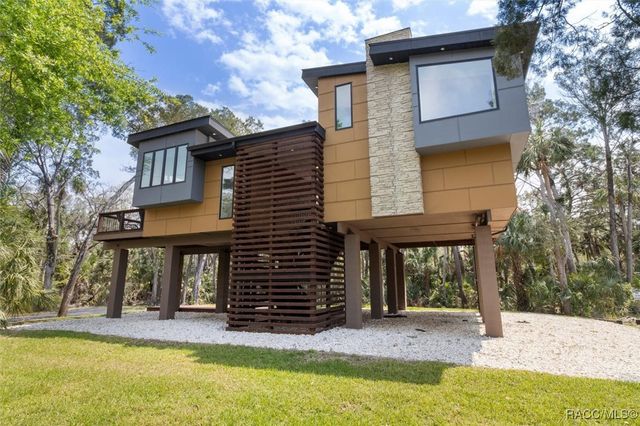 5937 S Mason Creek Road, Homosassa, FL 34448