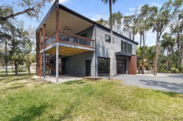 5937 S Mason Creek Road, Homosassa, FL 34448