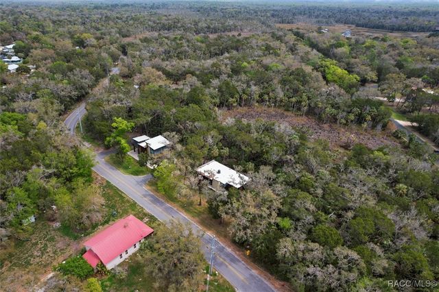 5937 S Mason Creek Road, Homosassa, FL 34448
